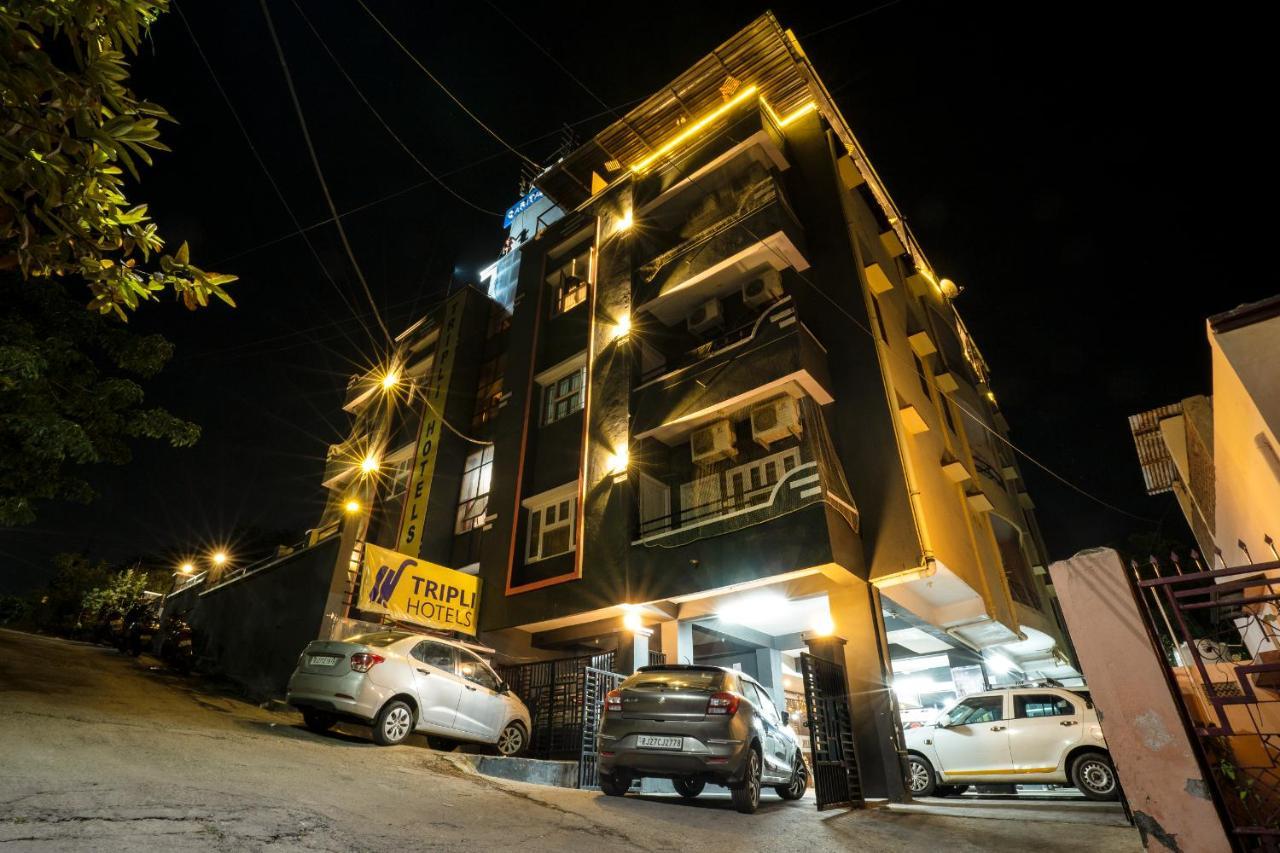 Tripli Udaipur Hotel Exterior foto